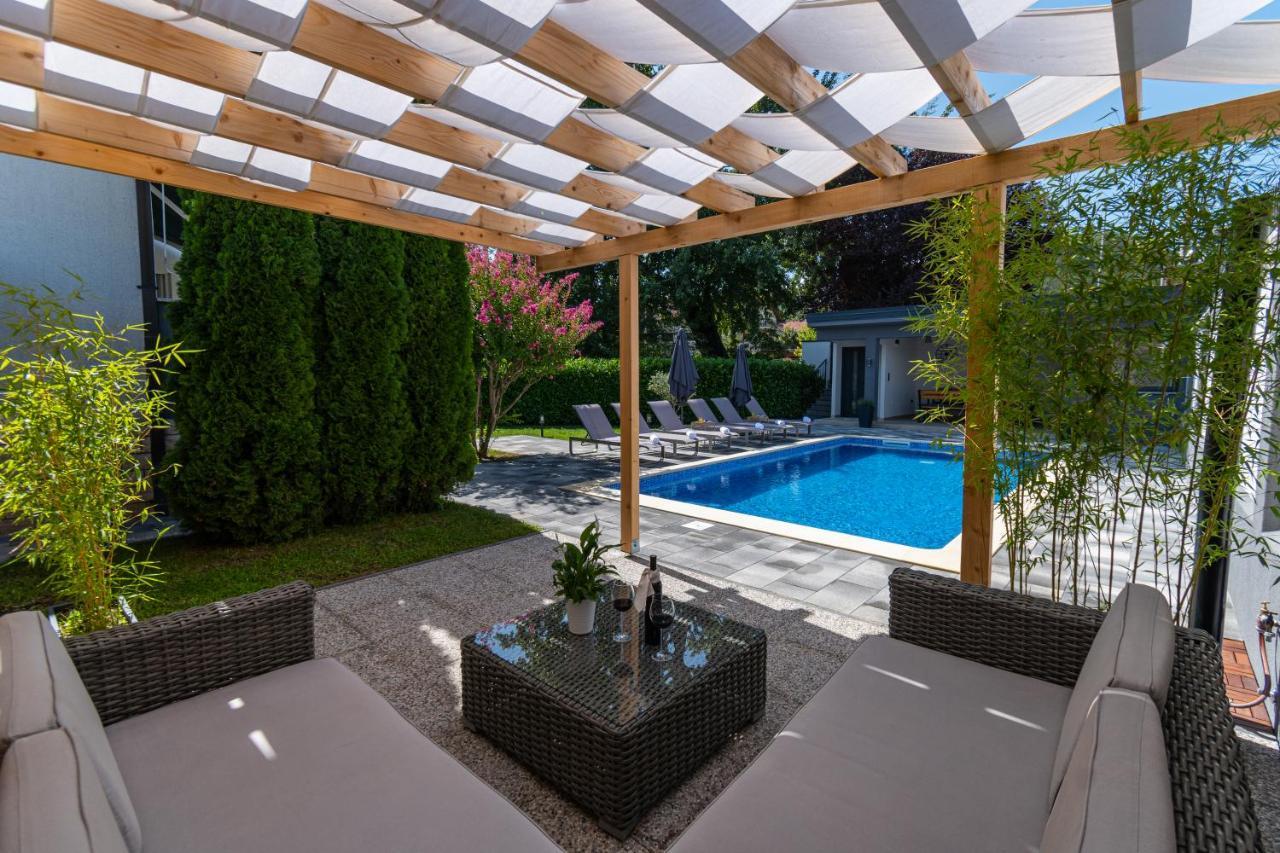 The Oasis Villa Trilj Exterior photo