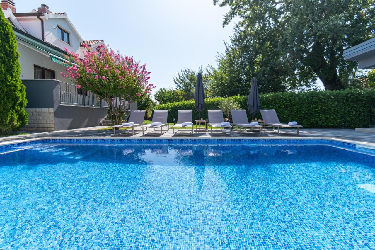 The Oasis Villa Trilj Exterior photo
