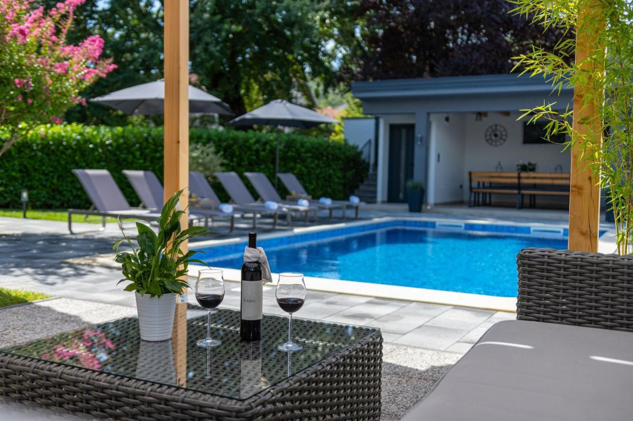 The Oasis Villa Trilj Exterior photo